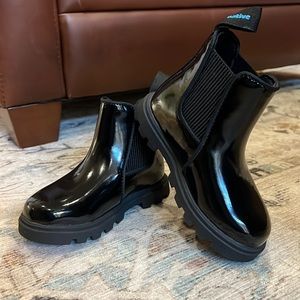 Black Kensington Treklite Glossy Toddler Chelsea Boots
